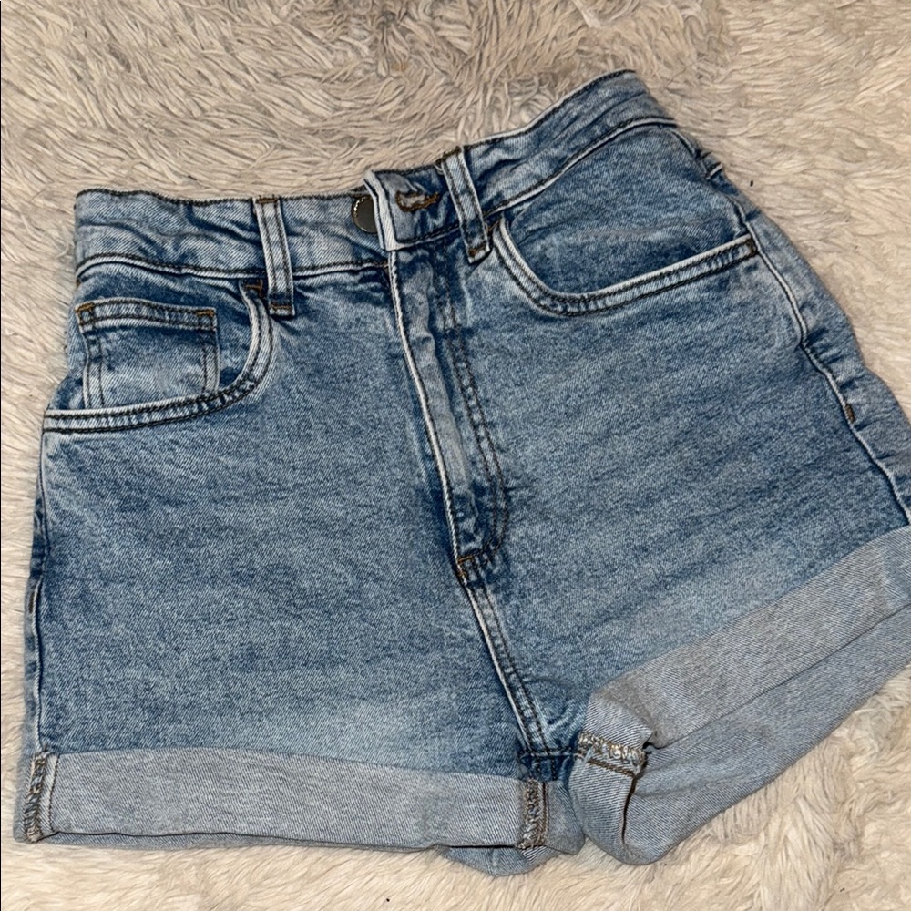 Blue High-Waisted Jean Shorts with Rolled Hems